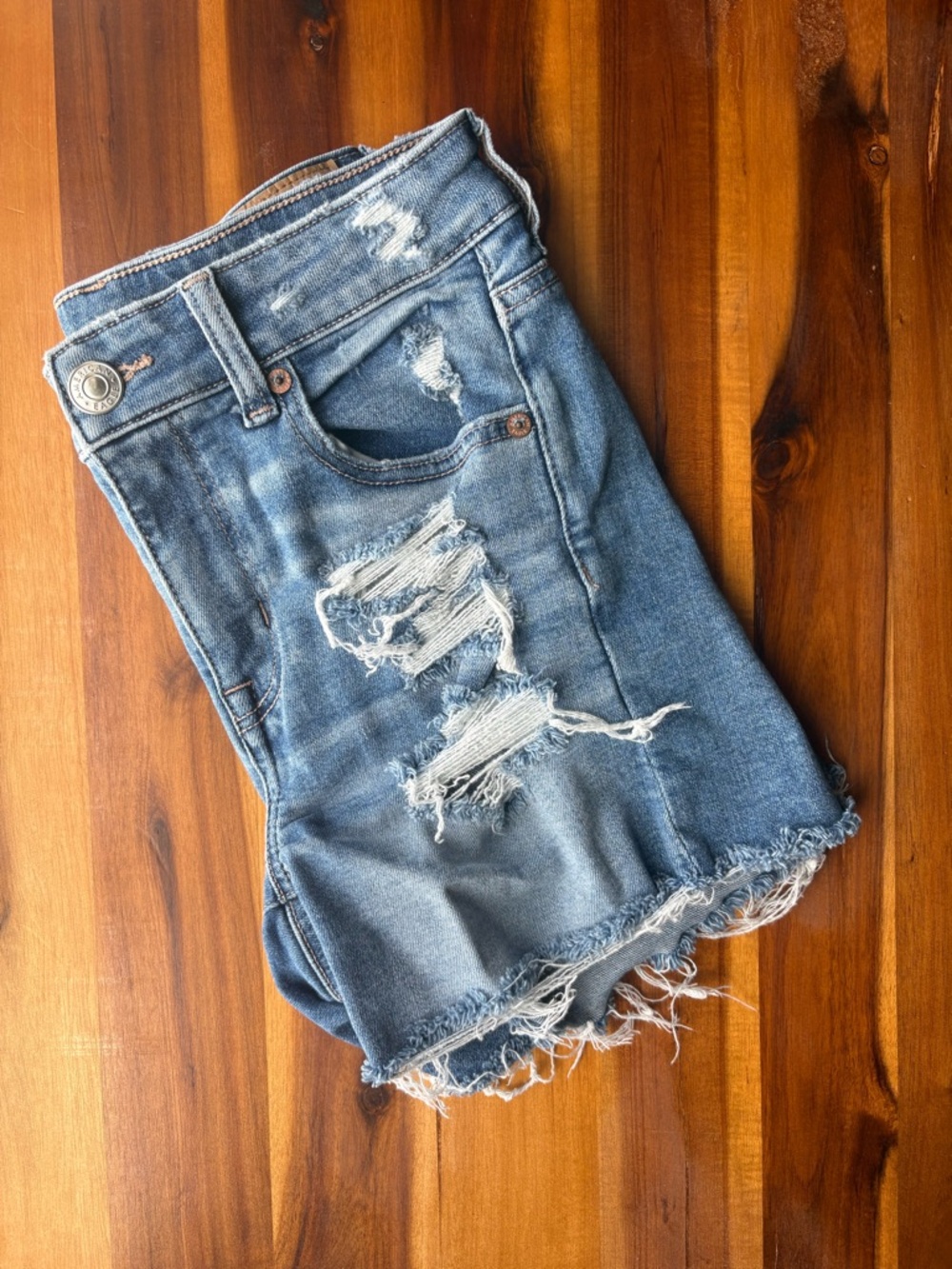 AMERICAN EAGLE Super Stretch Distressed High-Rise Denim Shorts - Blue